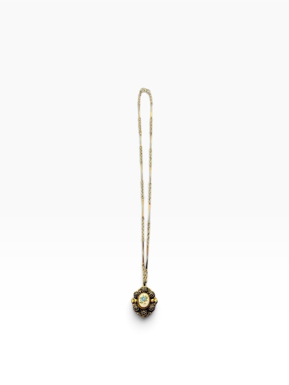 Vintage Gold Flower Pendant Necklace